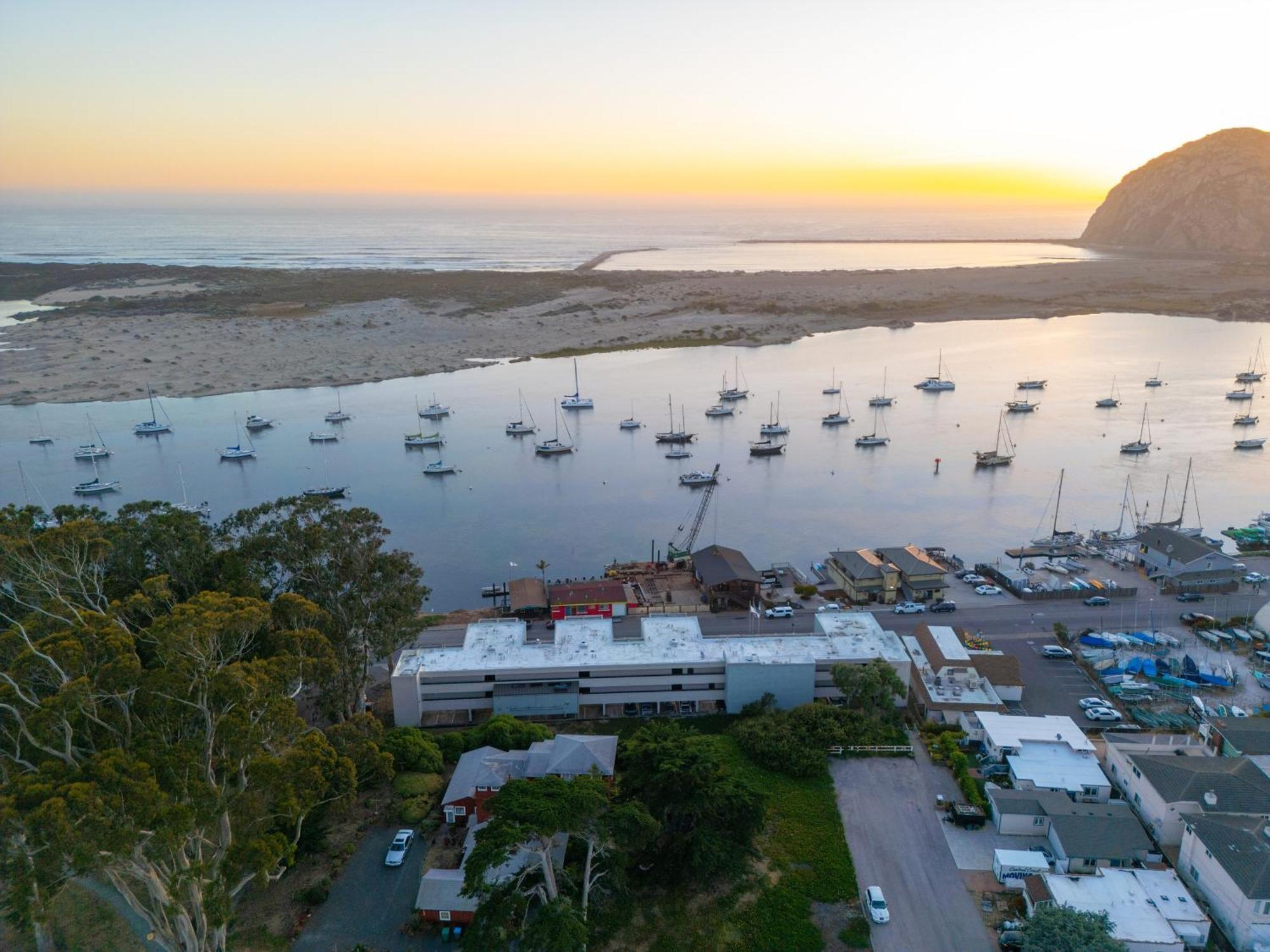 456 Embarcadero Inn & Suites Morro Bay Exterior foto